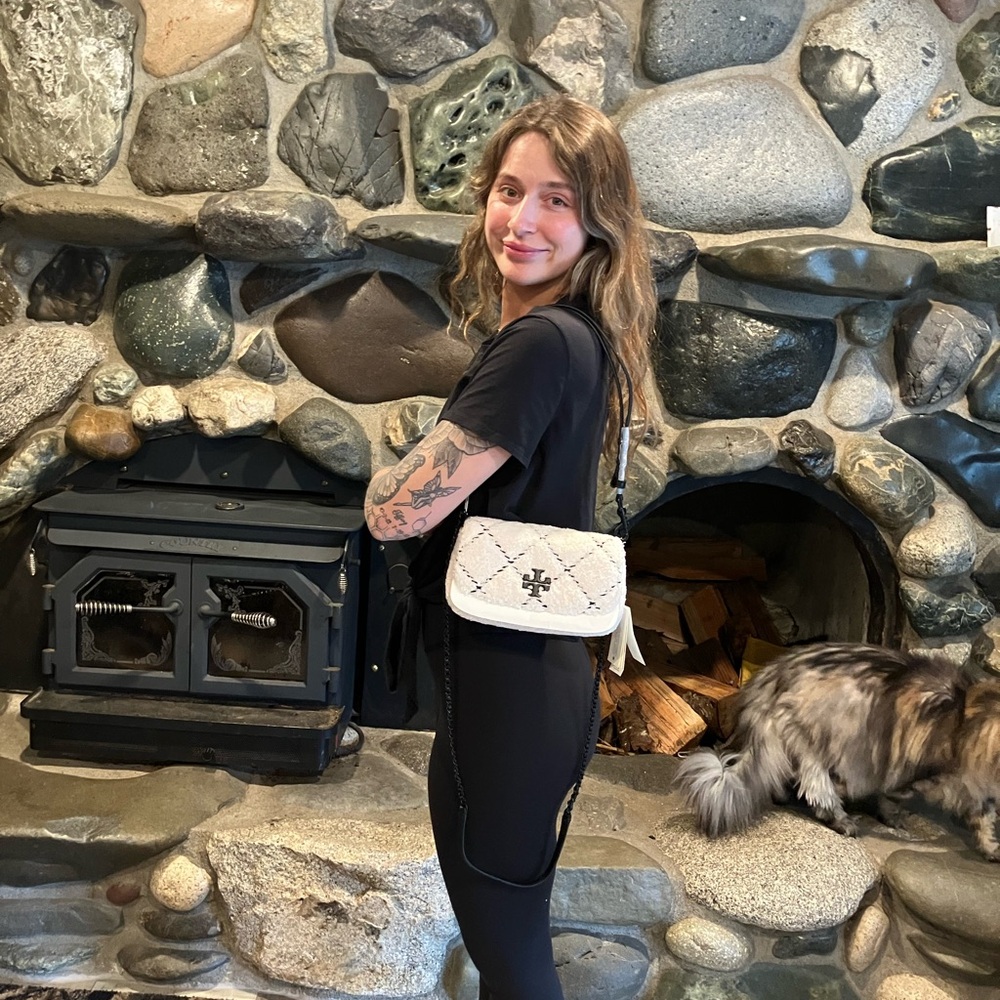 Tory Burch White and Black Quilted Bag NEW WITH TAGS! - Picture 8 of 9